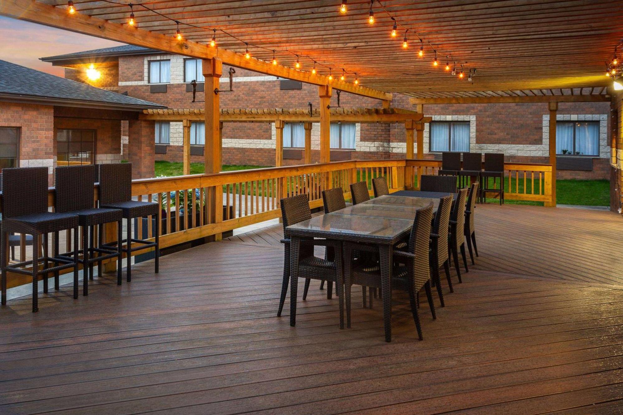 Hotel Baymont By Wyndham Akron