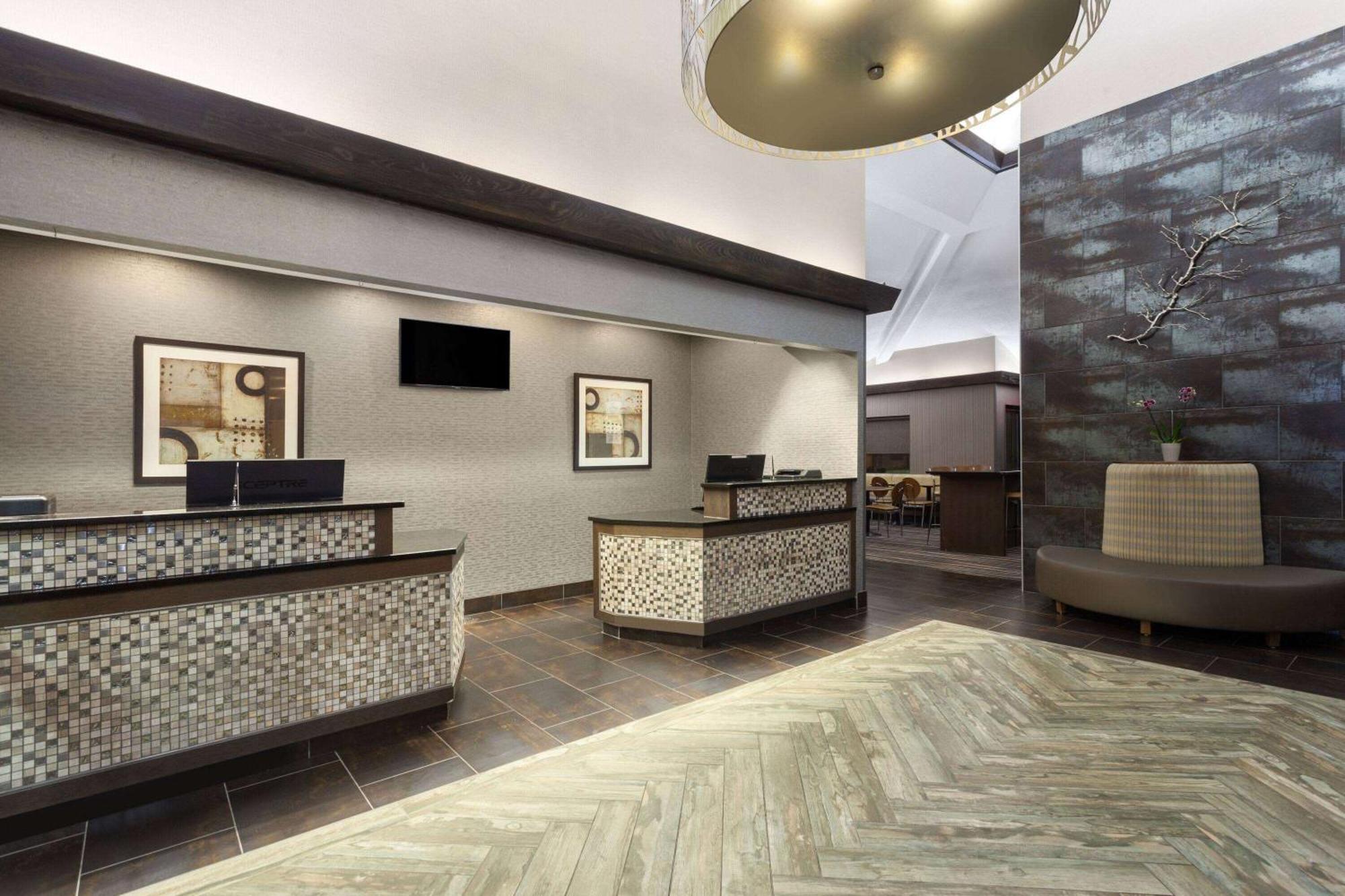 Baymont By Wyndham Akron Copley
