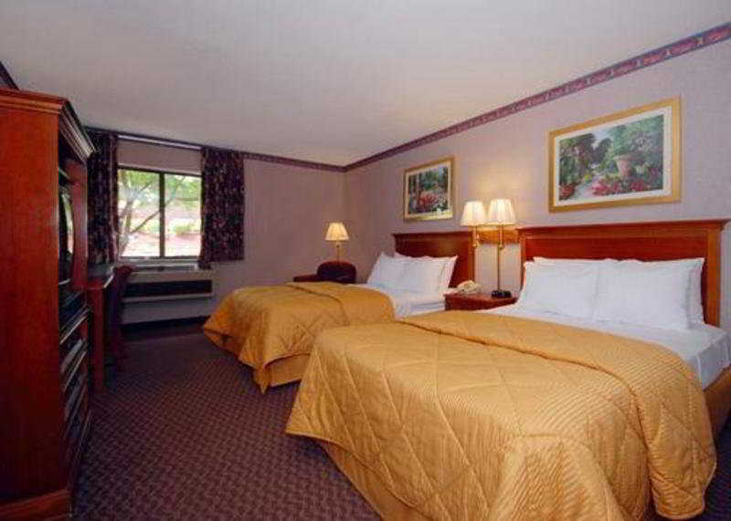 Baymont By Wyndham Akron Hotel Copley